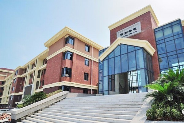 长沙中加学校一年学费多少