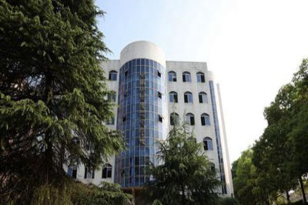 衡阳市艺术学校费用多少钱一年