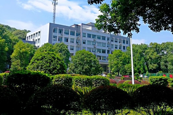 邵阳市机电职业技术学校是技校吗?