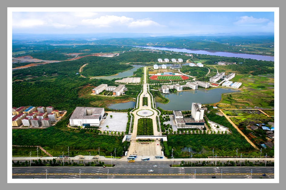 学校全景1
