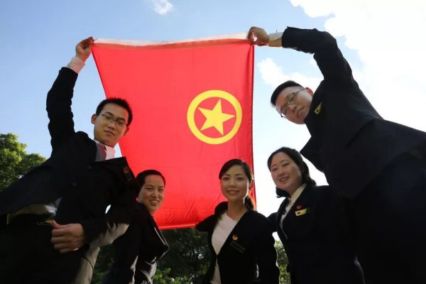 大学一年有几次入团机会