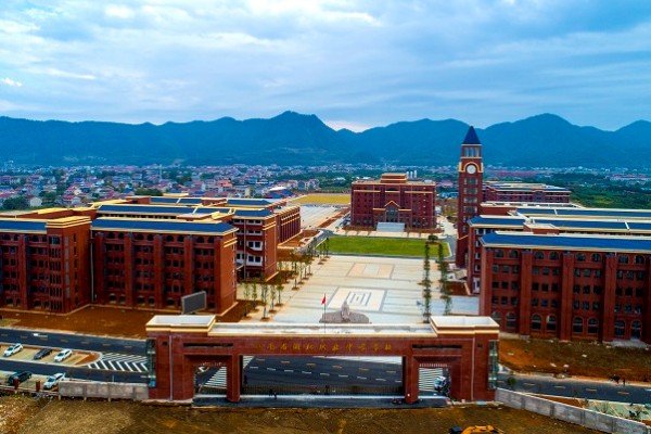 湖南省湘北职业中专学校学费多少