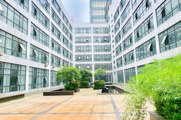 湖南曙光科技技工学校是公办还是民办