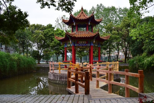永州市工业贸易中等专业学校学费多少