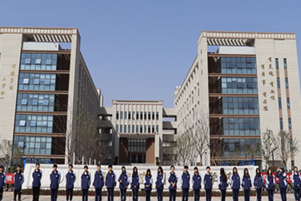浏阳市现代应用中等职业学校学费多少