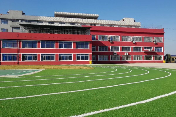 湘潭莲城医卫中等职业技术学校是公办还是民办