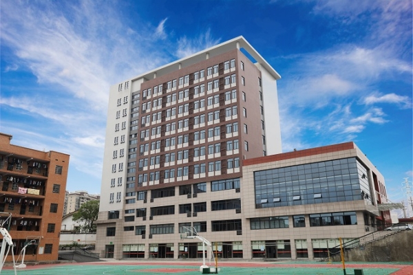 湖南省经济贸易职业中专学校地址