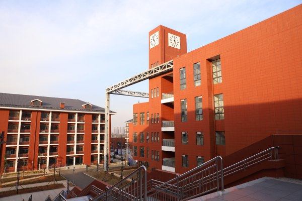 雅礼洋湖实验中学是初中还是高中