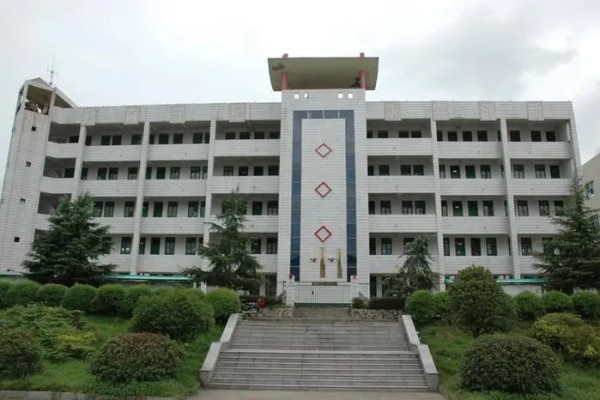2023年新邵县第八中学录取分数线