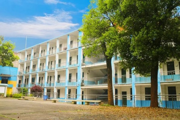 湖南鸿翔技工学校2024年招生简章