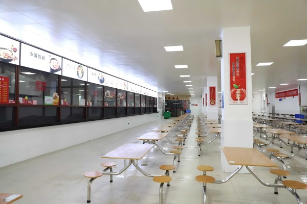 长沙博纳第二附属高级中学收费标准