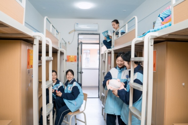 长沙现代商贸学校怎么样？学费多少？