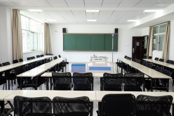 长沙市通航中等职业学校是公办还是民办