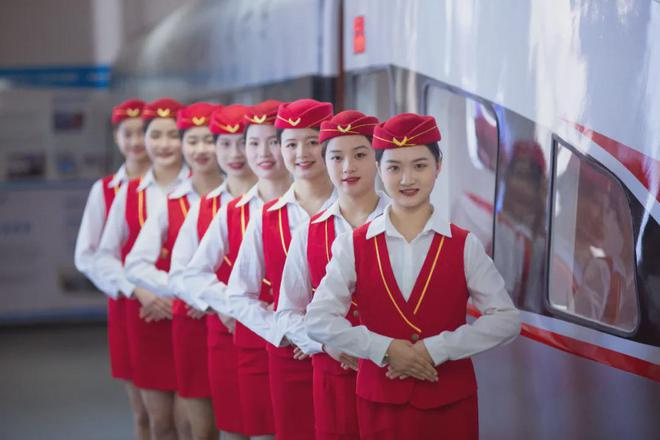2025年长沙中部铁路航空中等职业学校招生简章