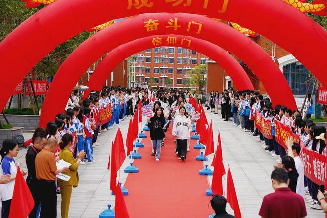 2025年湖南医药职业中等专业学校招生简章