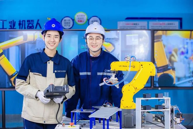 湖南万通高级技工学校2025年招生简章