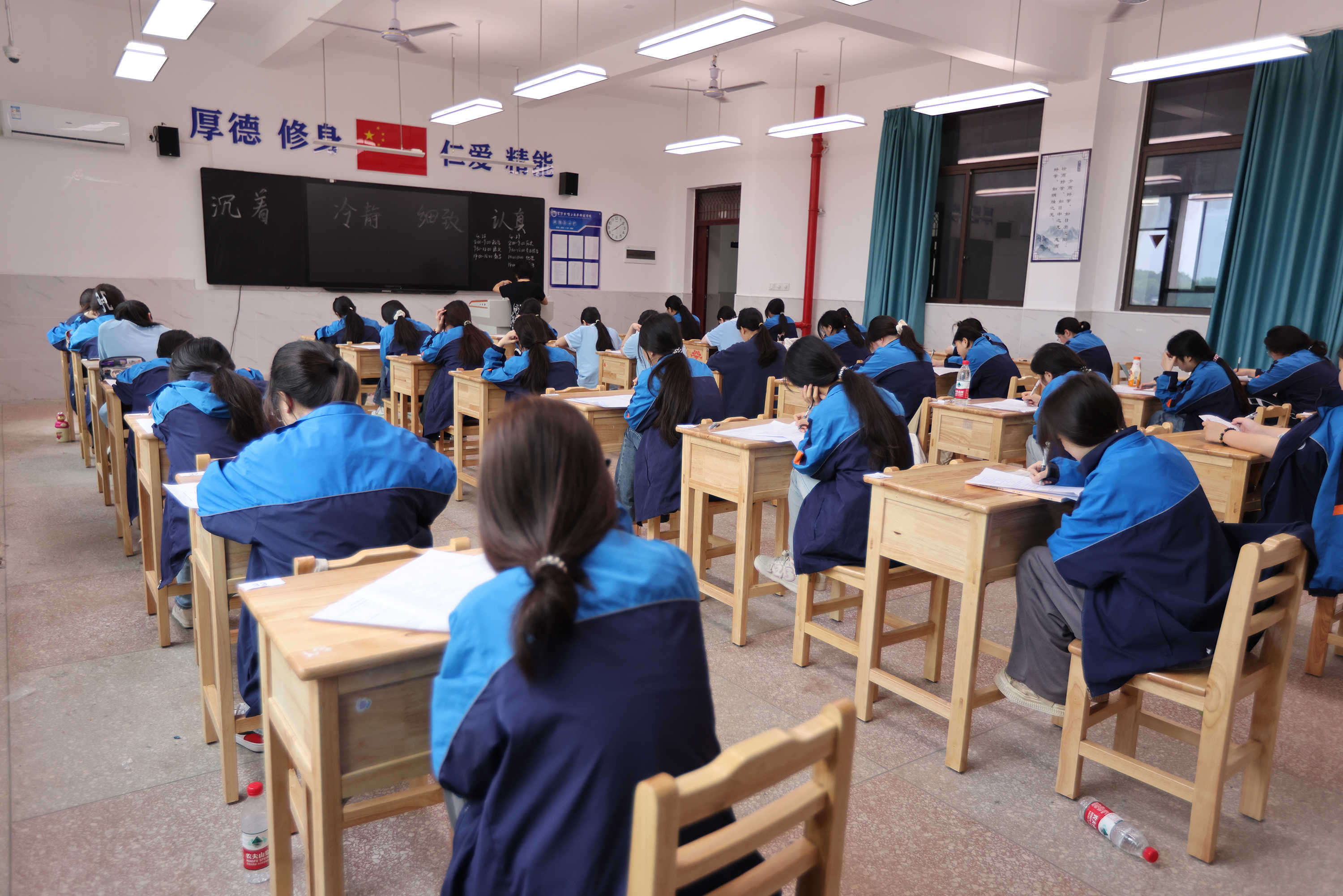 长沙市唯上商务科技学校