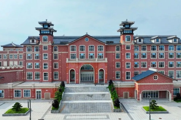 长沙医药健康职业学院2025年五年制招生简章