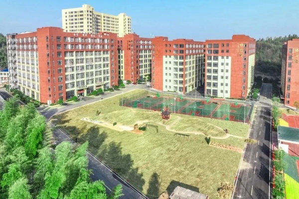 湖南湘教医药技工学校2025年招生计划