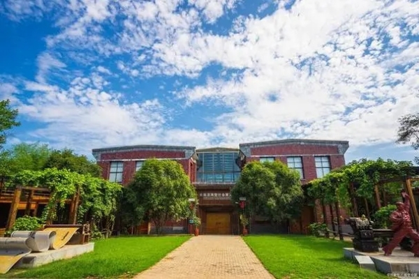 湘潭县职业技术学校是一所什么性质的学校学费多少
