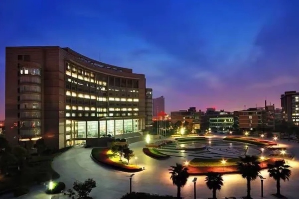 浙江理工大学是一本还是211