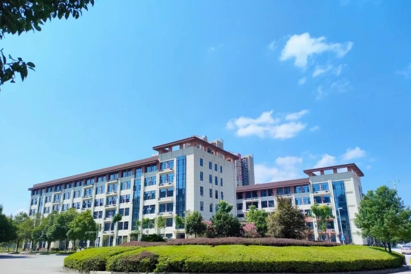 怀化职业技术学院2025年录取分数