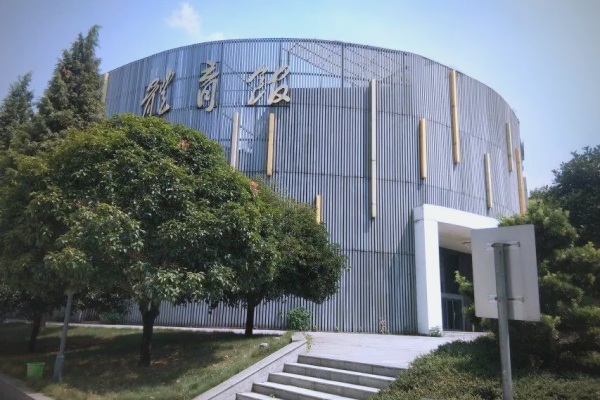 湖南财经工业职业技术学院2025年单招计划及收费标准