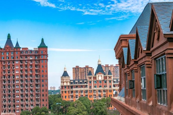 湖南电子科技职业学院2025年单招计划及收费标准