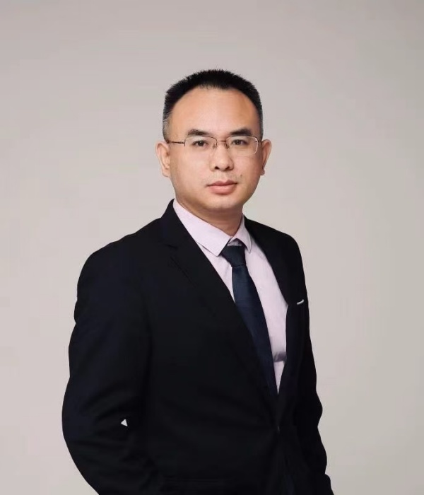 湖南阳光单招学校校长：贺晓军