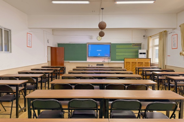 岳麓山下・阳光单招｜长沙大学城高端单招集训基地