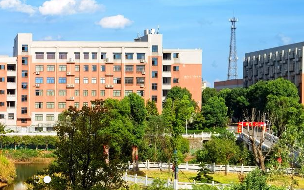 学校照片1